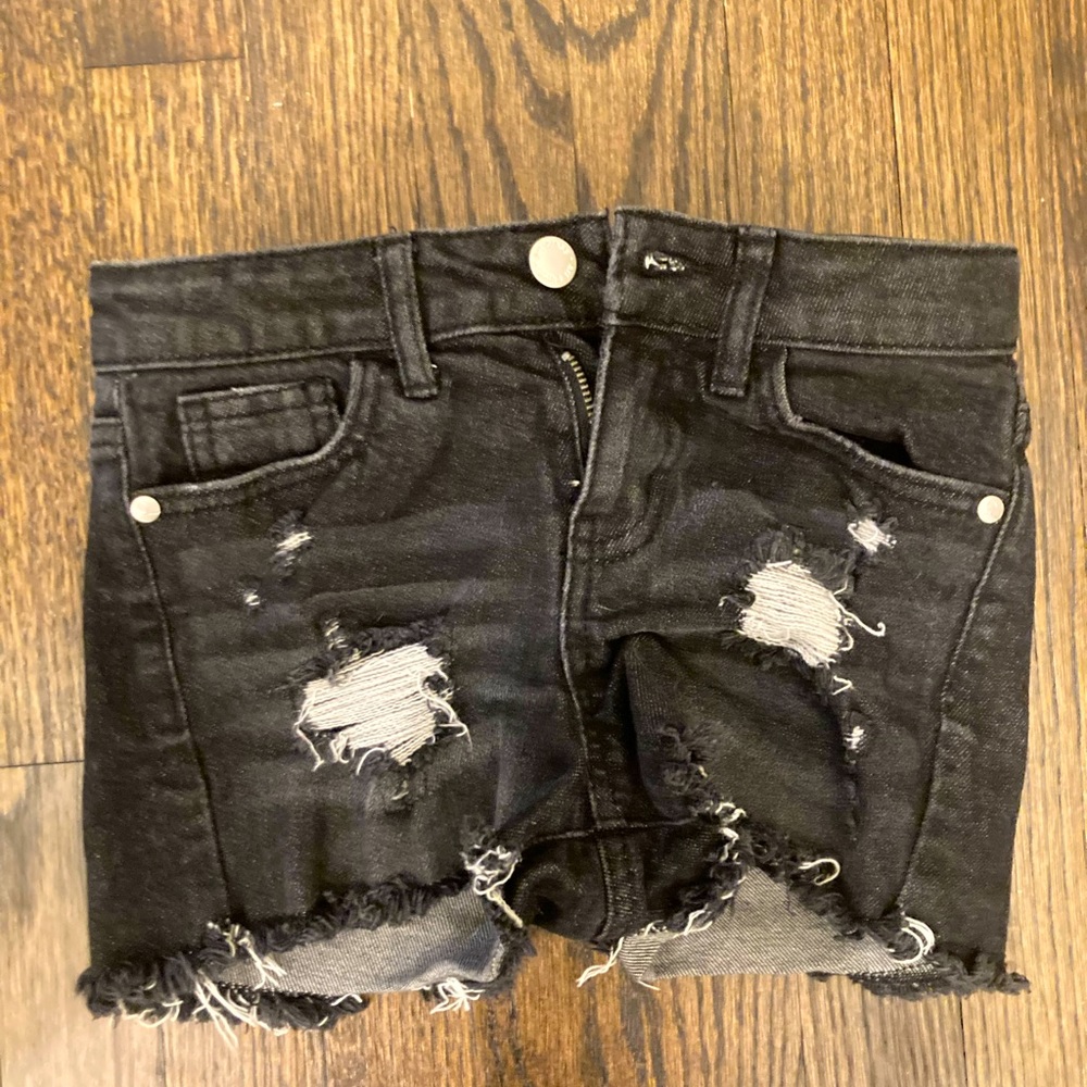 Target art class brand Jean shorts size M (7/8) color black